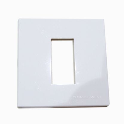 Picture of PLATIA Plate With Frame - 1M - White